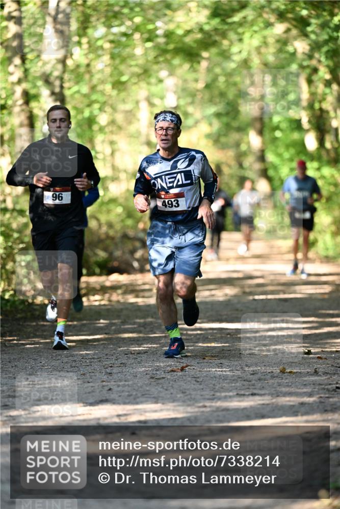 06.10.2024 - Bramfelder Halbmarathon 2024 Dr. Thomas Lammeyer http://msf.ph/oto/7338214 06.10.2024 10:25:57 Laufen 96, 493 meine-sportfotos.de