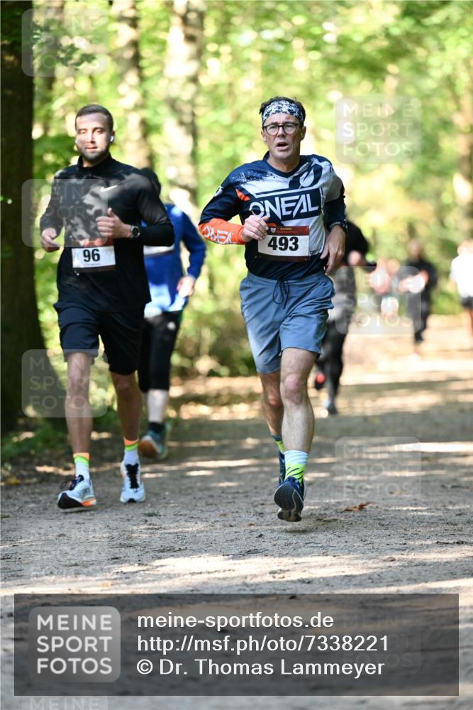 06.10.2024 - Bramfelder Halbmarathon 2024 Dr. Thomas Lammeyer http://msf.ph/oto/7338221 06.10.2024 10:25:58 Laufen 96, 493 meine-sportfotos.de