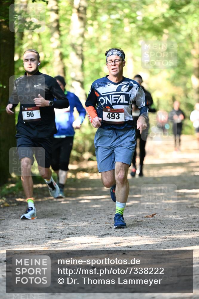 06.10.2024 - Bramfelder Halbmarathon 2024 Dr. Thomas Lammeyer http://msf.ph/oto/7338222 06.10.2024 10:25:58 Laufen 96, 493 meine-sportfotos.de