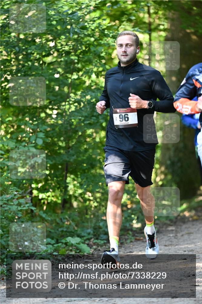 06.10.2024 - Bramfelder Halbmarathon 2024 Dr. Thomas Lammeyer http://msf.ph/oto/7338229 06.10.2024 10:26:00 Laufen 96 meine-sportfotos.de