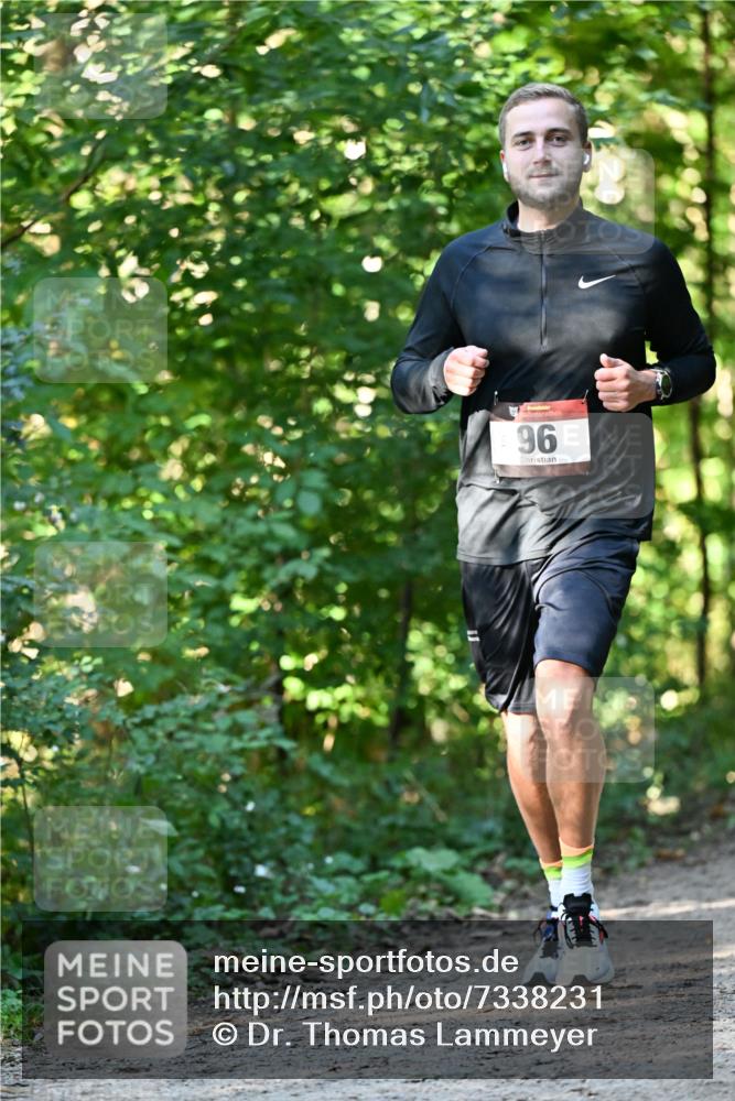 06.10.2024 - Bramfelder Halbmarathon 2024 Dr. Thomas Lammeyer http://msf.ph/oto/7338231 06.10.2024 10:26:00 Laufen 96 meine-sportfotos.de