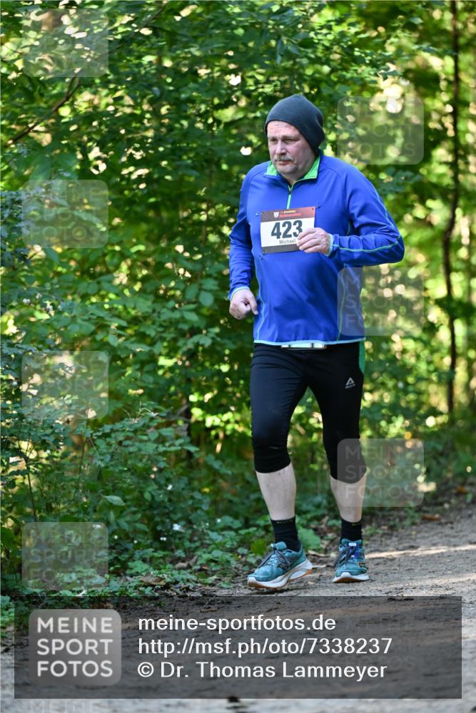 06.10.2024 - Bramfelder Halbmarathon 2024 Dr. Thomas Lammeyer http://msf.ph/oto/7338237 06.10.2024 10:26:02 Laufen 423 meine-sportfotos.de