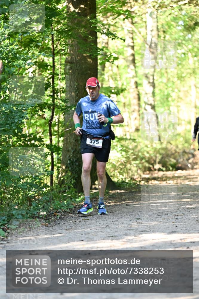 06.10.2024 - Bramfelder Halbmarathon 2024 Dr. Thomas Lammeyer http://msf.ph/oto/7338253 06.10.2024 10:26:06 Laufen 375 meine-sportfotos.de