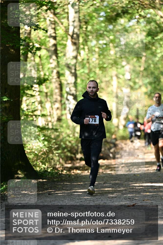 06.10.2024 - Bramfelder Halbmarathon 2024 Dr. Thomas Lammeyer http://msf.ph/oto/7338259 06.10.2024 10:26:08 Laufen 178 meine-sportfotos.de