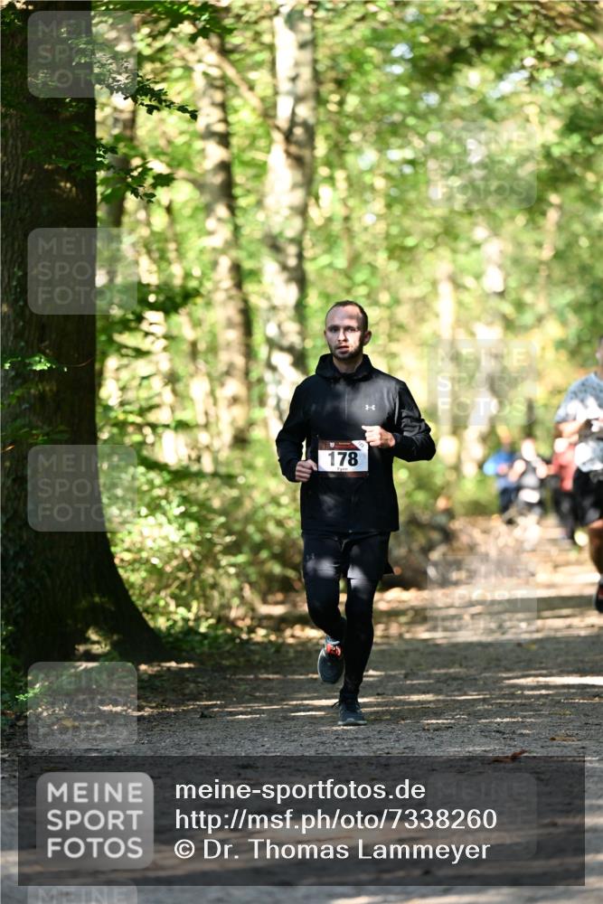 06.10.2024 - Bramfelder Halbmarathon 2024 Dr. Thomas Lammeyer http://msf.ph/oto/7338260 06.10.2024 10:26:08 Laufen 178 meine-sportfotos.de