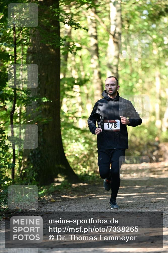 06.10.2024 - Bramfelder Halbmarathon 2024 Dr. Thomas Lammeyer http://msf.ph/oto/7338265 06.10.2024 10:26:09 Laufen 178 meine-sportfotos.de