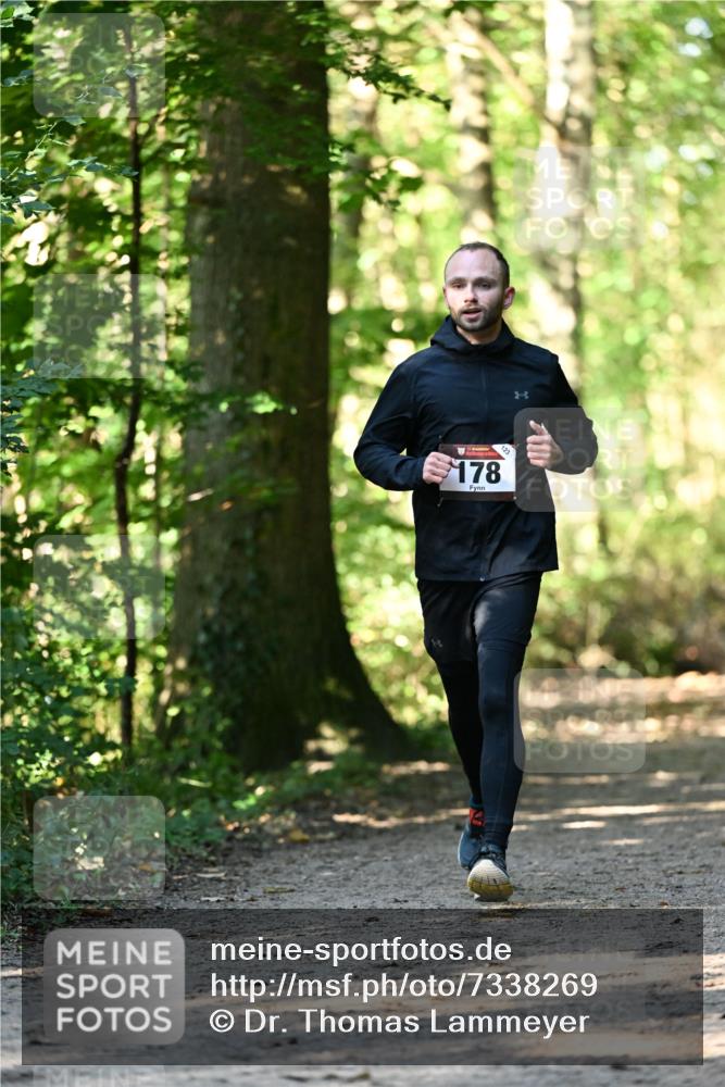 06.10.2024 - Bramfelder Halbmarathon 2024 Dr. Thomas Lammeyer http://msf.ph/oto/7338269 06.10.2024 10:26:10 Laufen 4, 178 meine-sportfotos.de