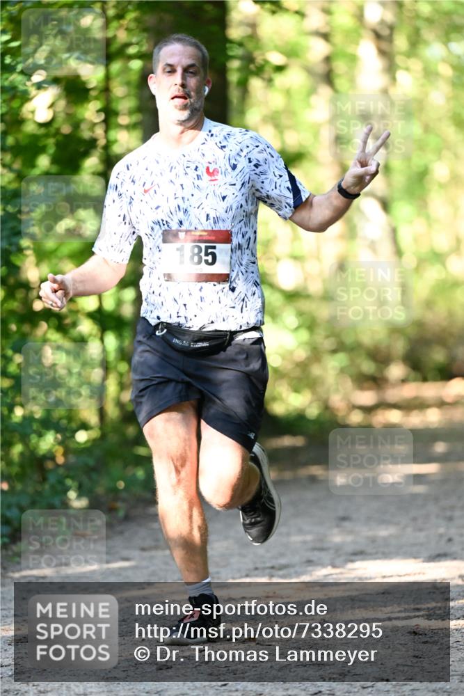 06.10.2024 - Bramfelder Halbmarathon 2024 Dr. Thomas Lammeyer http://msf.ph/oto/7338295 06.10.2024 10:26:14 Laufen 185 meine-sportfotos.de