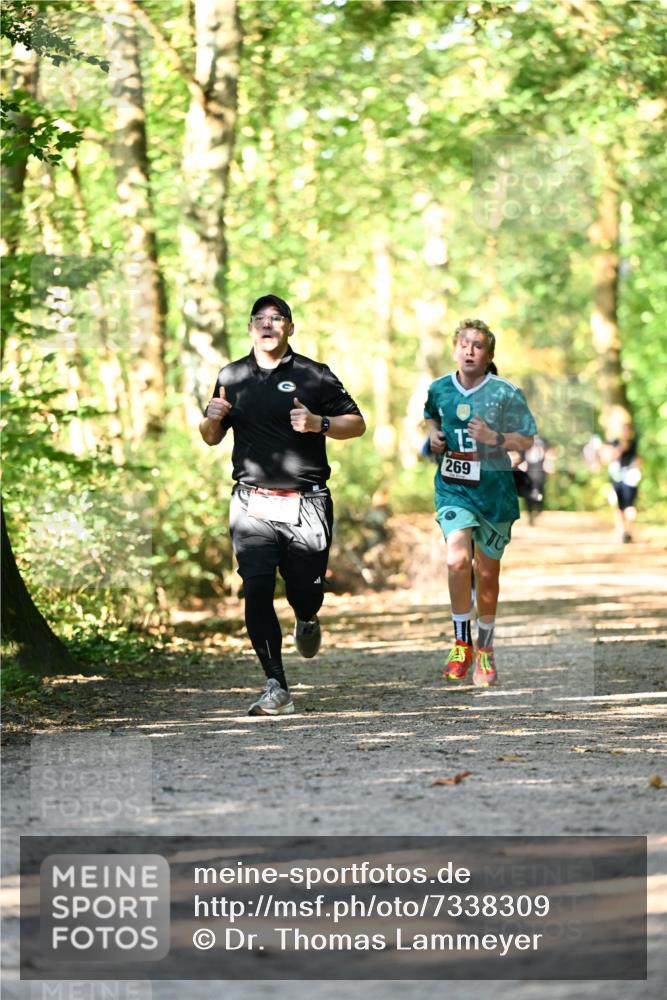 06.10.2024 - Bramfelder Halbmarathon 2024 Dr. Thomas Lammeyer http://msf.ph/oto/7338309 06.10.2024 10:26:24 Laufen 13, 269 meine-sportfotos.de