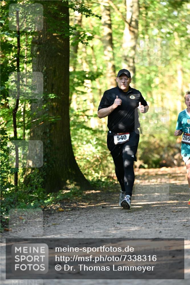 06.10.2024 - Bramfelder Halbmarathon 2024 Dr. Thomas Lammeyer http://msf.ph/oto/7338316 06.10.2024 10:26:25 Laufen 540, 269 meine-sportfotos.de