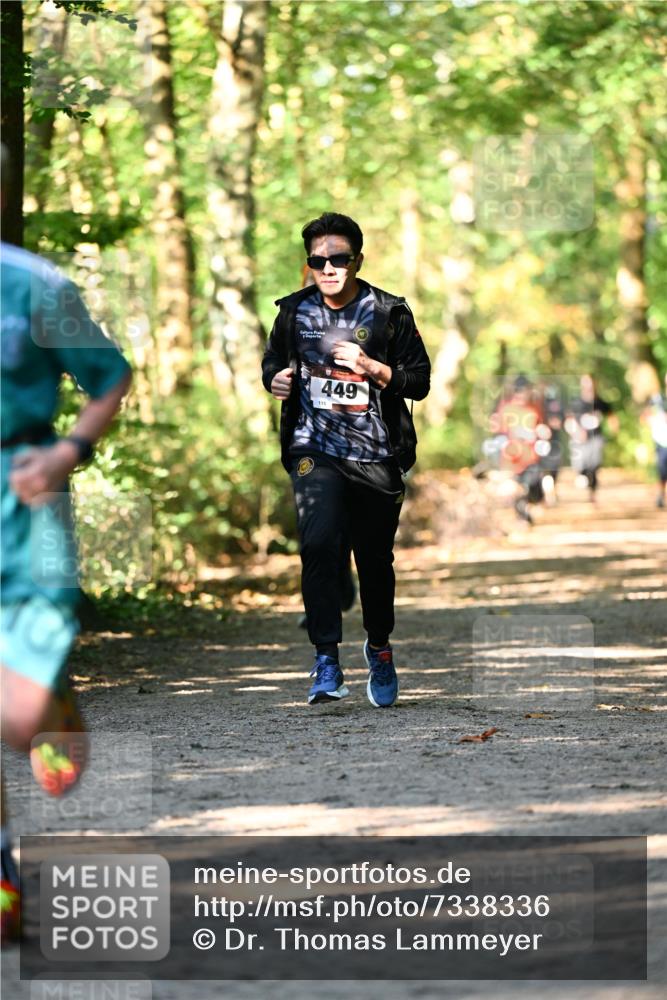 06.10.2024 - Bramfelder Halbmarathon 2024 Dr. Thomas Lammeyer http://msf.ph/oto/7338336 06.10.2024 10:26:28 Laufen 449, 115 meine-sportfotos.de
