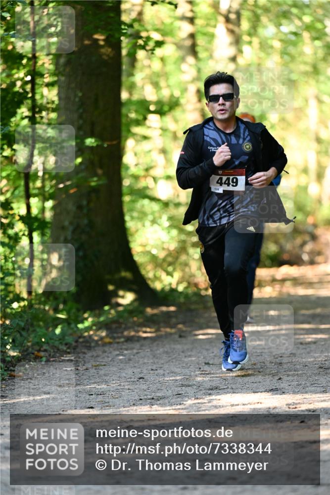 06.10.2024 - Bramfelder Halbmarathon 2024 Dr. Thomas Lammeyer http://msf.ph/oto/7338344 06.10.2024 10:26:29 Laufen 449 meine-sportfotos.de