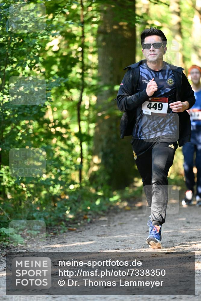 06.10.2024 - Bramfelder Halbmarathon 2024 Dr. Thomas Lammeyer http://msf.ph/oto/7338350 06.10.2024 10:26:30 Laufen 449, 115 meine-sportfotos.de