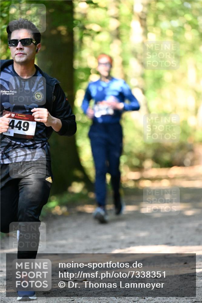 06.10.2024 - Bramfelder Halbmarathon 2024 Dr. Thomas Lammeyer http://msf.ph/oto/7338351 06.10.2024 10:26:31 Laufen 449, 115 meine-sportfotos.de