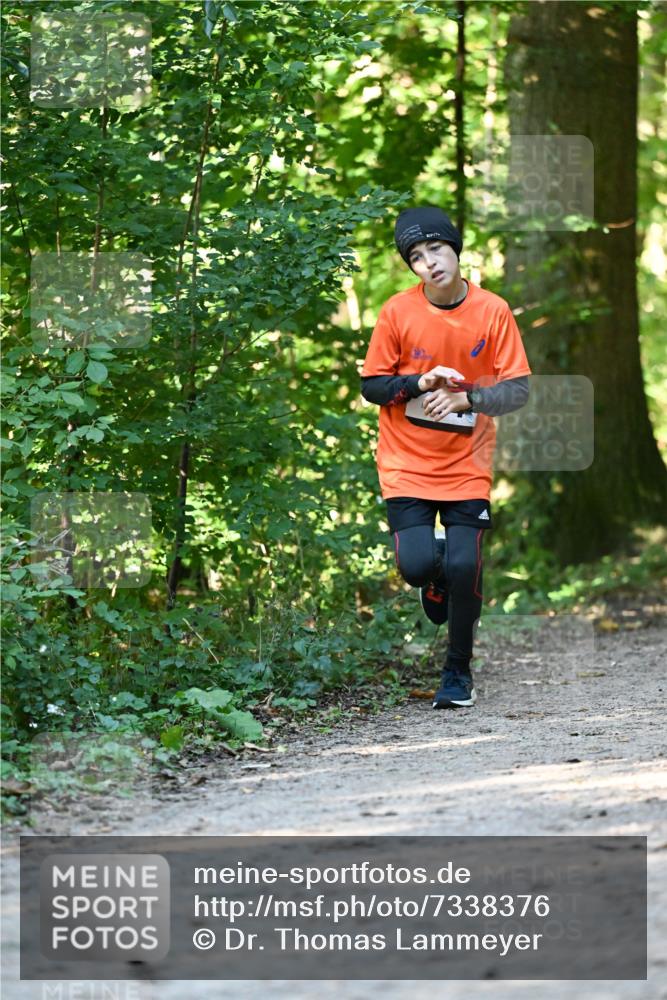 06.10.2024 - Bramfelder Halbmarathon 2024 Dr. Thomas Lammeyer http://msf.ph/oto/7338376 06.10.2024 10:26:41 Laufen  meine-sportfotos.de