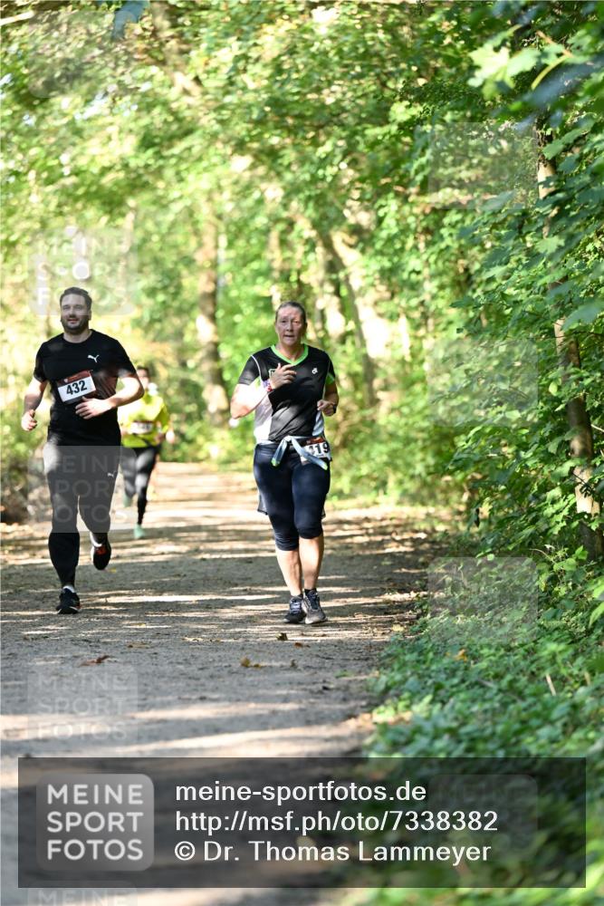 06.10.2024 - Bramfelder Halbmarathon 2024 Dr. Thomas Lammeyer http://msf.ph/oto/7338382 06.10.2024 10:26:44 Laufen 432, 419 meine-sportfotos.de