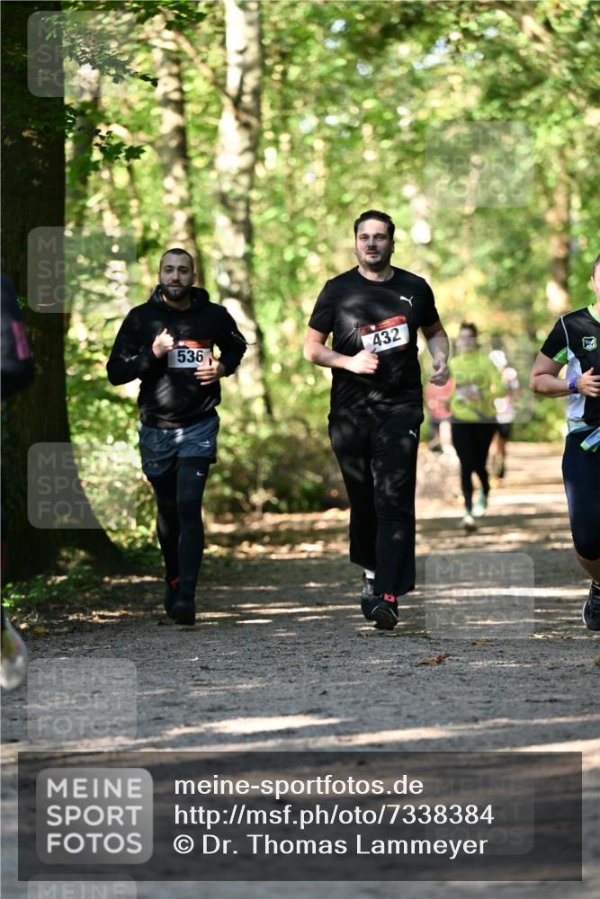 06.10.2024 - Bramfelder Halbmarathon 2024 Dr. Thomas Lammeyer http://msf.ph/oto/7338384 06.10.2024 10:26:45 Laufen 536, 432 meine-sportfotos.de