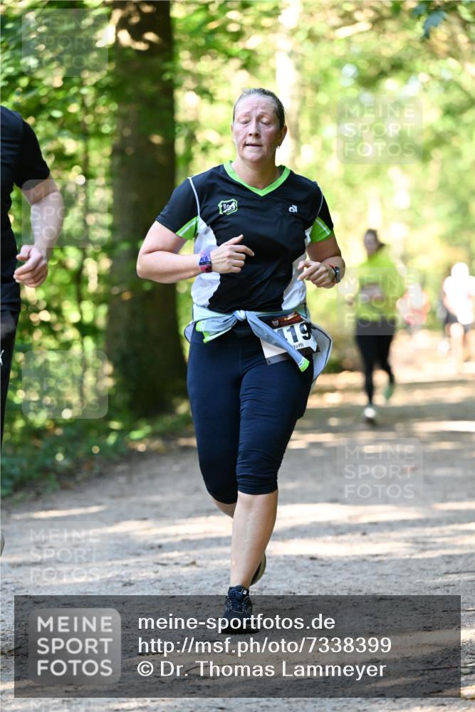 06.10.2024 - Bramfelder Halbmarathon 2024 Dr. Thomas Lammeyer http://msf.ph/oto/7338399 06.10.2024 10:26:49 Laufen 19 meine-sportfotos.de
