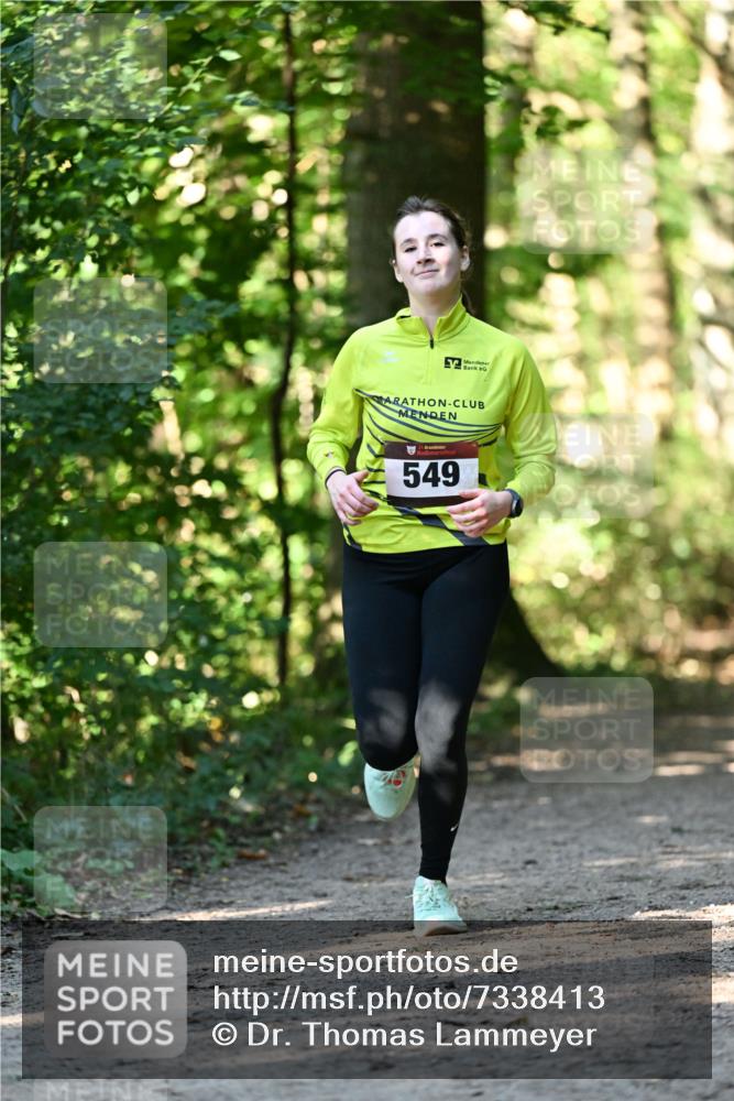 06.10.2024 - Bramfelder Halbmarathon 2024 Dr. Thomas Lammeyer http://msf.ph/oto/7338413 06.10.2024 10:26:52 Laufen 549 meine-sportfotos.de