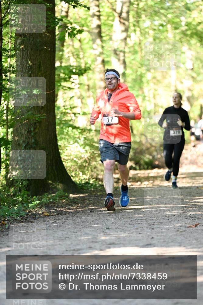 06.10.2024 - Bramfelder Halbmarathon 2024 Dr. Thomas Lammeyer http://msf.ph/oto/7338459 06.10.2024 10:27:07 Laufen 17, 379 meine-sportfotos.de