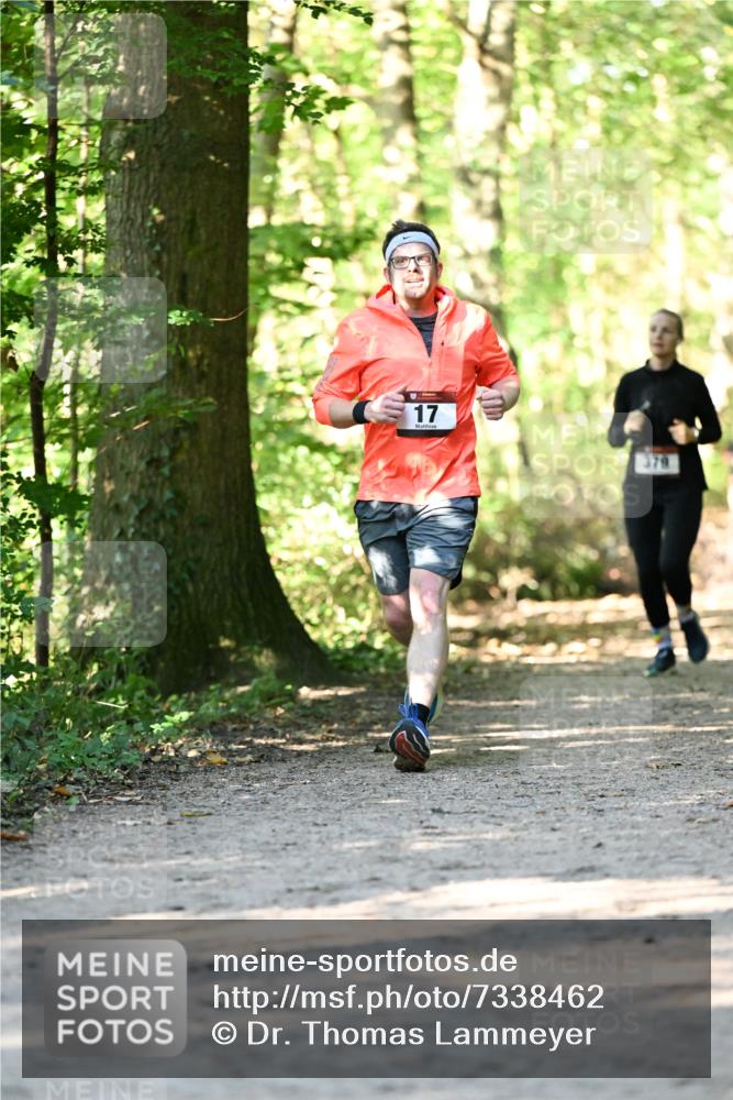 06.10.2024 - Bramfelder Halbmarathon 2024 Dr. Thomas Lammeyer http://msf.ph/oto/7338462 06.10.2024 10:27:07 Laufen 17, 379 meine-sportfotos.de