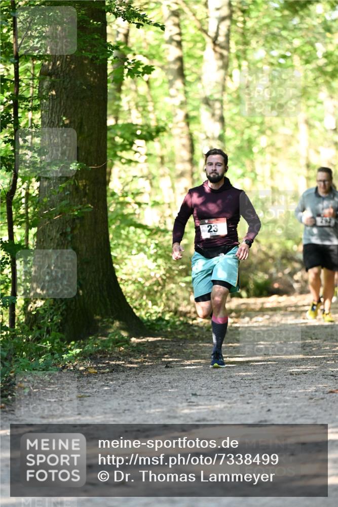 06.10.2024 - Bramfelder Halbmarathon 2024 Dr. Thomas Lammeyer http://msf.ph/oto/7338499 06.10.2024 10:27:18 Laufen 23 meine-sportfotos.de