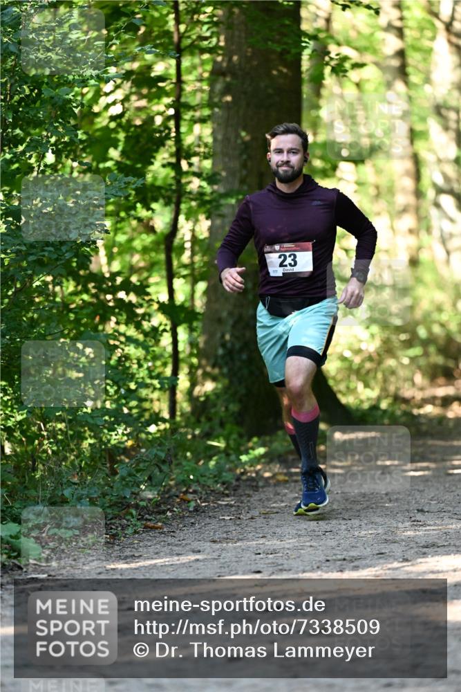 06.10.2024 - Bramfelder Halbmarathon 2024 Dr. Thomas Lammeyer http://msf.ph/oto/7338509 06.10.2024 10:27:19 Laufen 23, 177 meine-sportfotos.de