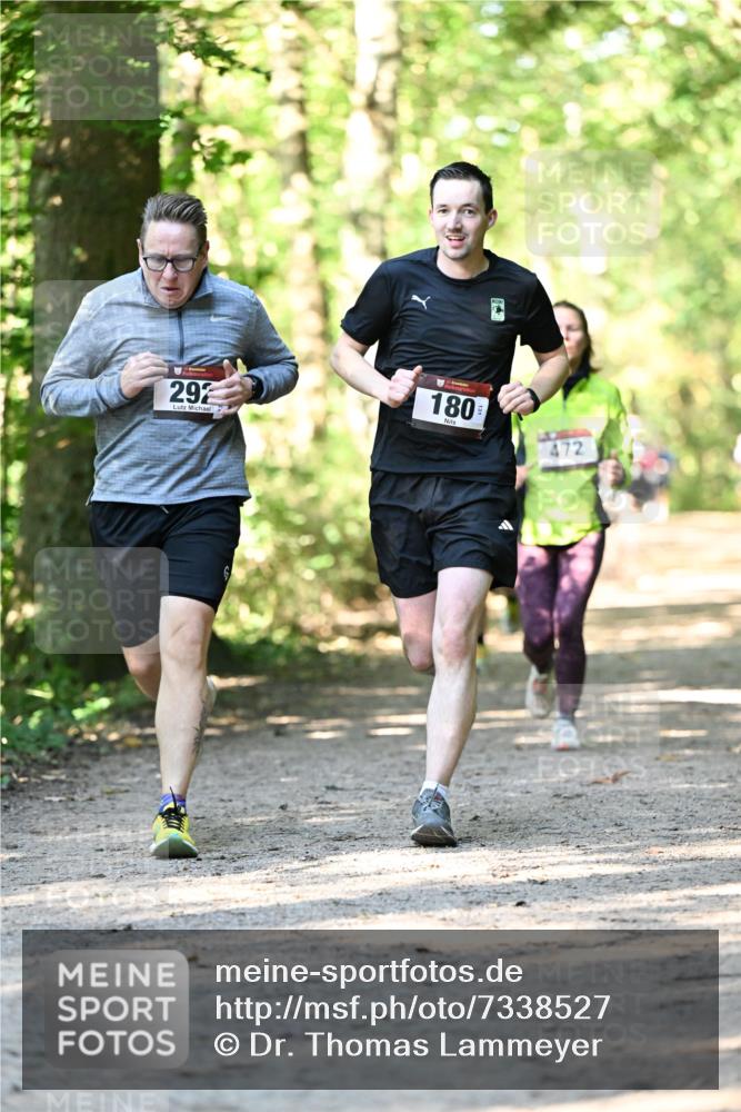 06.10.2024 - Bramfelder Halbmarathon 2024 Dr. Thomas Lammeyer http://msf.ph/oto/7338527 06.10.2024 10:27:23 Laufen 292, 180, 472 meine-sportfotos.de