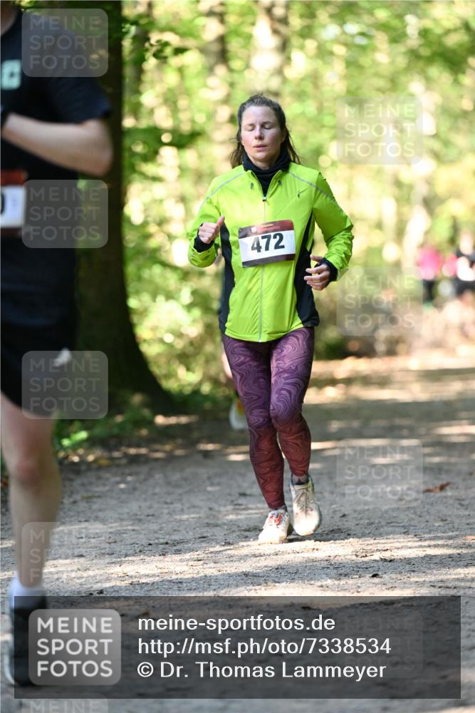 06.10.2024 - Bramfelder Halbmarathon 2024 Dr. Thomas Lammeyer http://msf.ph/oto/7338534 06.10.2024 10:27:25 Laufen 472 meine-sportfotos.de