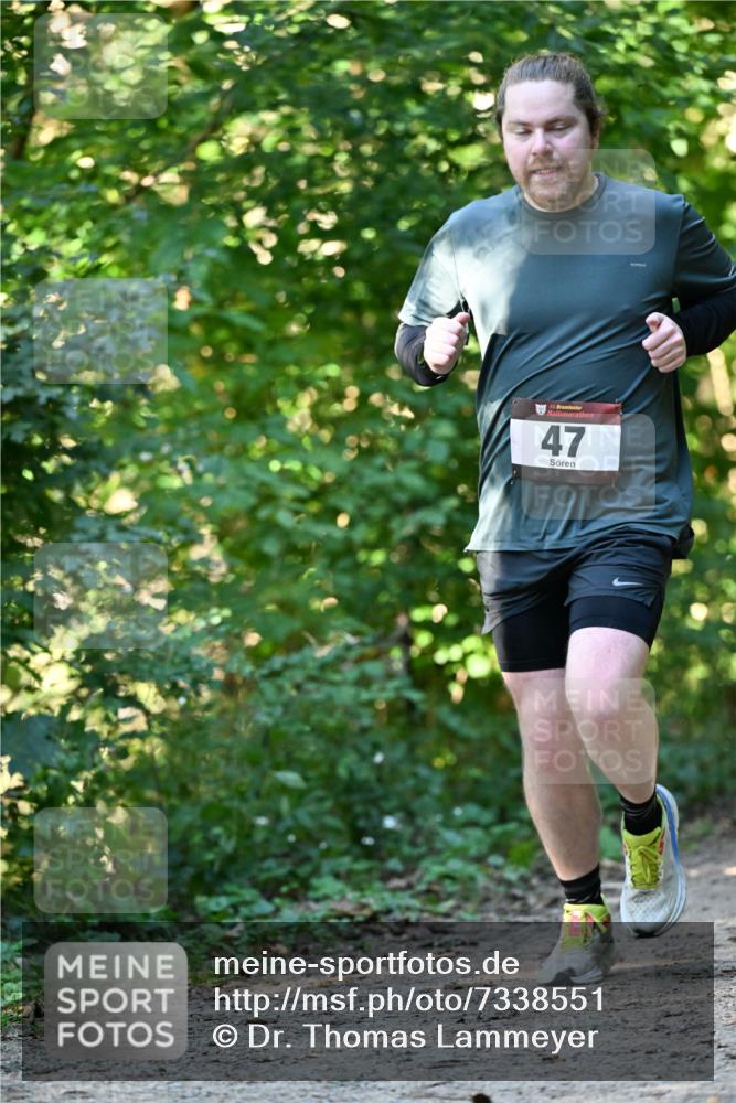 06.10.2024 - Bramfelder Halbmarathon 2024 Dr. Thomas Lammeyer http://msf.ph/oto/7338551 06.10.2024 10:27:28 Laufen 33, 47 meine-sportfotos.de