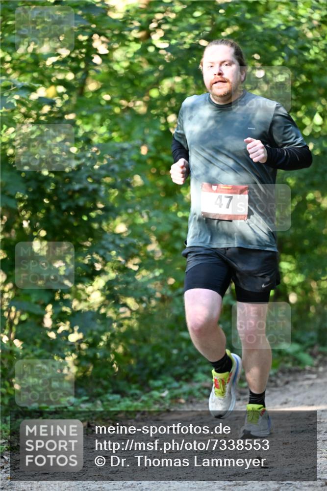 06.10.2024 - Bramfelder Halbmarathon 2024 Dr. Thomas Lammeyer http://msf.ph/oto/7338553 06.10.2024 10:27:28 Laufen 47 meine-sportfotos.de