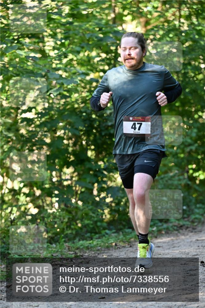 06.10.2024 - Bramfelder Halbmarathon 2024 Dr. Thomas Lammeyer http://msf.ph/oto/7338556 06.10.2024 10:27:29 Laufen 33, 47 meine-sportfotos.de