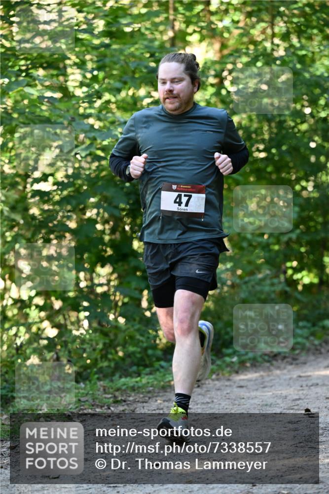 06.10.2024 - Bramfelder Halbmarathon 2024 Dr. Thomas Lammeyer http://msf.ph/oto/7338557 06.10.2024 10:27:29 Laufen 47 meine-sportfotos.de