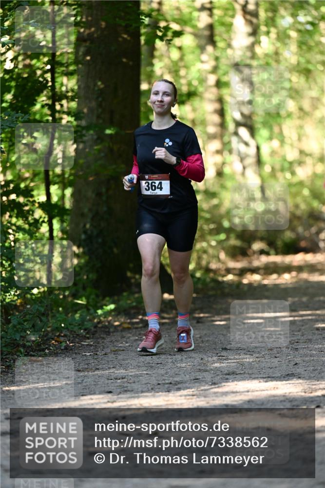 06.10.2024 - Bramfelder Halbmarathon 2024 Dr. Thomas Lammeyer http://msf.ph/oto/7338562 06.10.2024 10:27:41 Laufen 364 meine-sportfotos.de