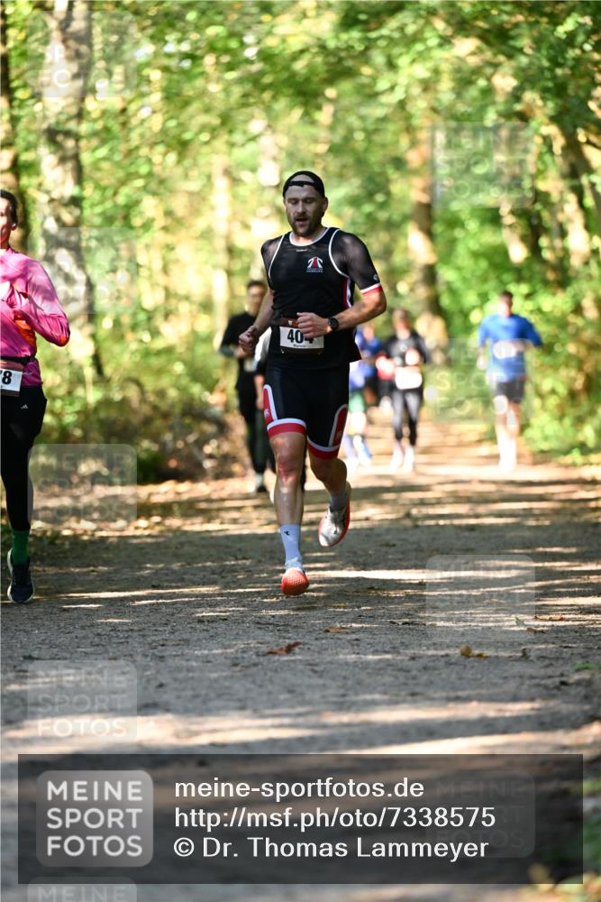 06.10.2024 - Bramfelder Halbmarathon 2024 Dr. Thomas Lammeyer http://msf.ph/oto/7338575 06.10.2024 10:27:46 Laufen 8, 40 meine-sportfotos.de