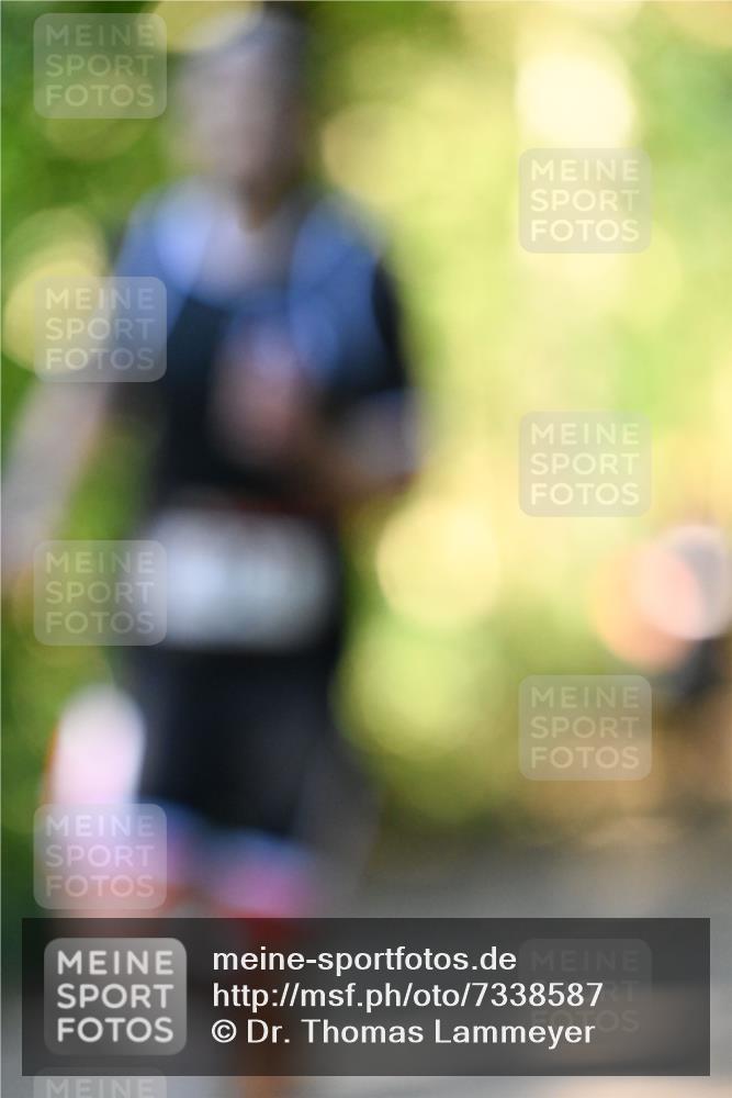 06.10.2024 - Bramfelder Halbmarathon 2024 Dr. Thomas Lammeyer http://msf.ph/oto/7338587 06.10.2024 10:27:49 Laufen  meine-sportfotos.de