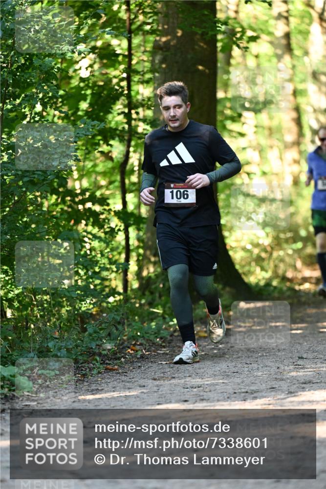 06.10.2024 - Bramfelder Halbmarathon 2024 Dr. Thomas Lammeyer http://msf.ph/oto/7338601 06.10.2024 10:27:55 Laufen 106 meine-sportfotos.de