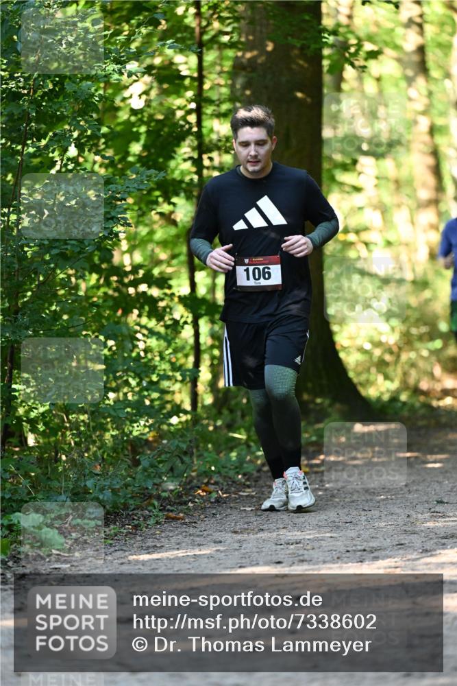 06.10.2024 - Bramfelder Halbmarathon 2024 Dr. Thomas Lammeyer http://msf.ph/oto/7338602 06.10.2024 10:27:55 Laufen 106 meine-sportfotos.de