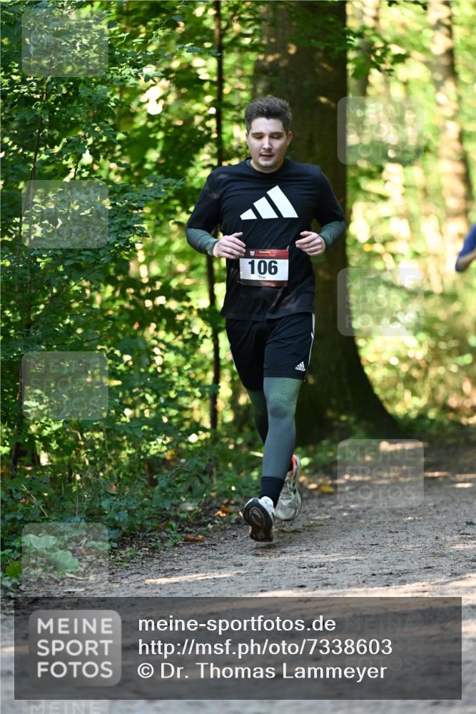 06.10.2024 - Bramfelder Halbmarathon 2024 Dr. Thomas Lammeyer http://msf.ph/oto/7338603 06.10.2024 10:27:55 Laufen 106 meine-sportfotos.de