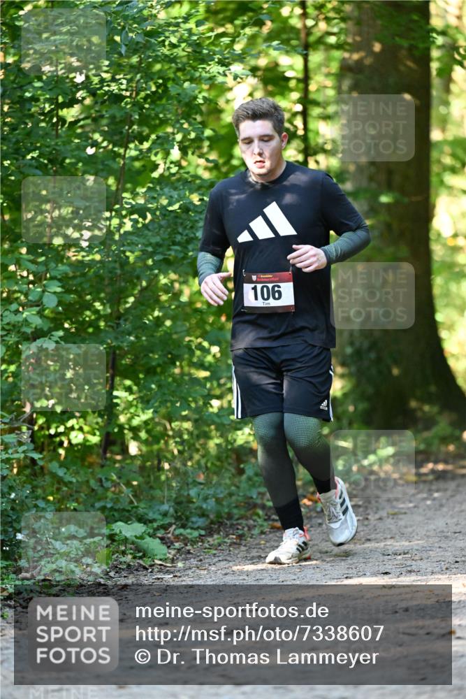 06.10.2024 - Bramfelder Halbmarathon 2024 Dr. Thomas Lammeyer http://msf.ph/oto/7338607 06.10.2024 10:27:55 Laufen 106 meine-sportfotos.de