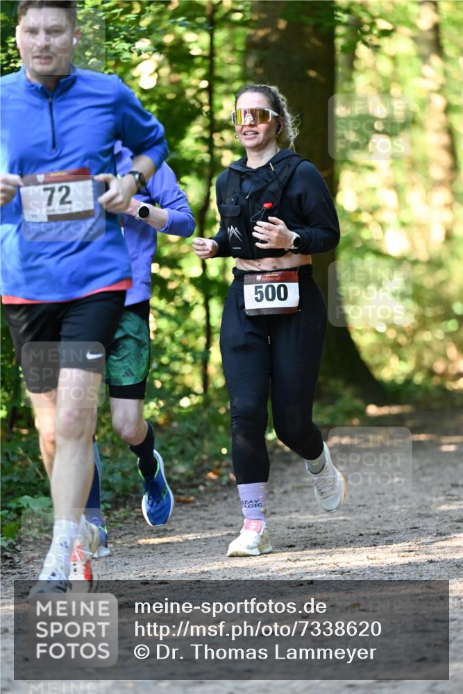 06.10.2024 - Bramfelder Halbmarathon 2024 Dr. Thomas Lammeyer http://msf.ph/oto/7338620 06.10.2024 10:27:59 Laufen 12, 72, 500 meine-sportfotos.de