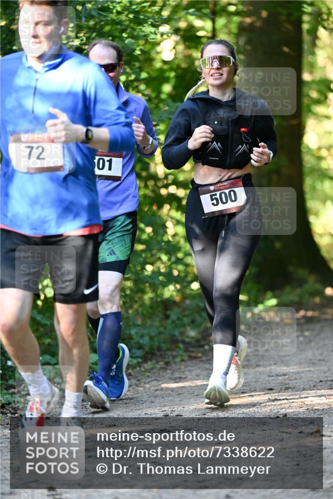 06.10.2024 - Bramfelder Halbmarathon 2024 Dr. Thomas Lammeyer http://msf.ph/oto/7338622 06.10.2024 10:28:00 Laufen 12, 72, 01, 500 meine-sportfotos.de