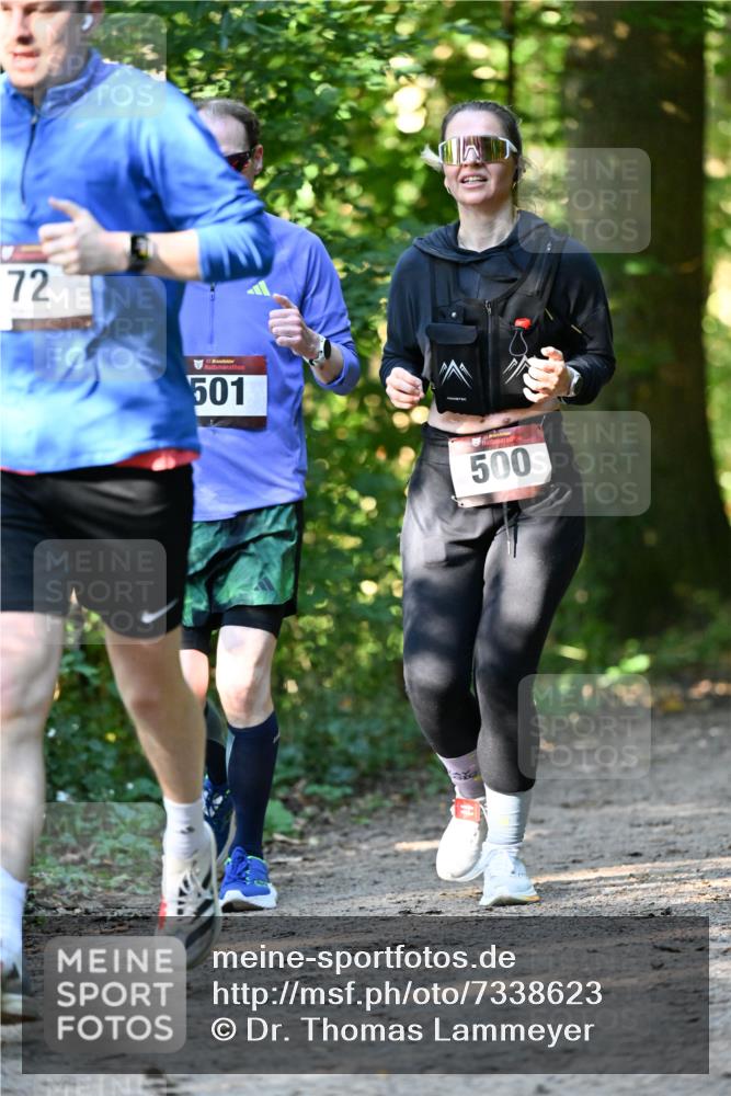 06.10.2024 - Bramfelder Halbmarathon 2024 Dr. Thomas Lammeyer http://msf.ph/oto/7338623 06.10.2024 10:28:00 Laufen 72, 501, 500 meine-sportfotos.de