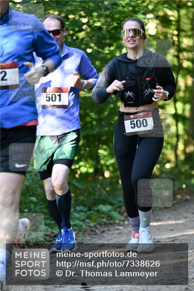 06.10.2024 - Bramfelder Halbmarathon 2024 Dr. Thomas Lammeyer http://msf.ph/oto/7338626 06.10.2024 10:28:00 Laufen 2, 501, 500 meine-sportfotos.de