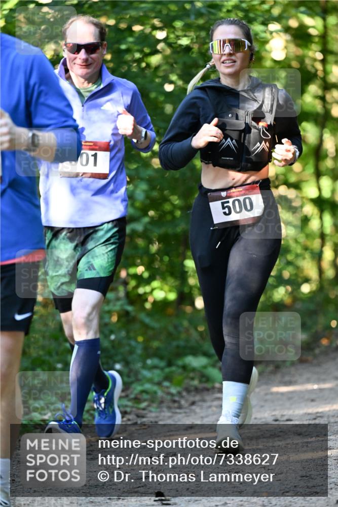 06.10.2024 - Bramfelder Halbmarathon 2024 Dr. Thomas Lammeyer http://msf.ph/oto/7338627 06.10.2024 10:28:00 Laufen 01, 500 meine-sportfotos.de