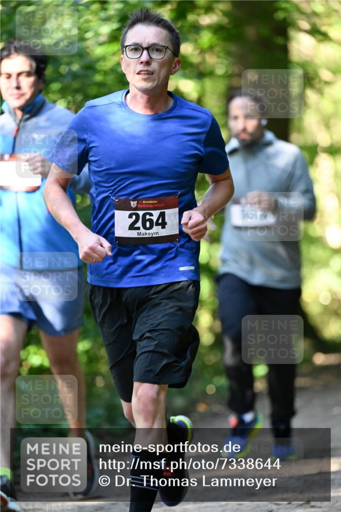 06.10.2024 - Bramfelder Halbmarathon 2024 Dr. Thomas Lammeyer http://msf.ph/oto/7338644 06.10.2024 10:28:11 Laufen 33, 264 meine-sportfotos.de