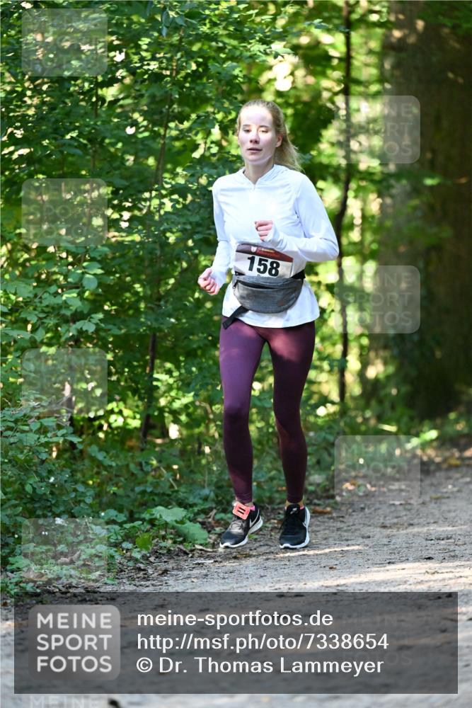 06.10.2024 - Bramfelder Halbmarathon 2024 Dr. Thomas Lammeyer http://msf.ph/oto/7338654 06.10.2024 10:28:14 Laufen 158 meine-sportfotos.de