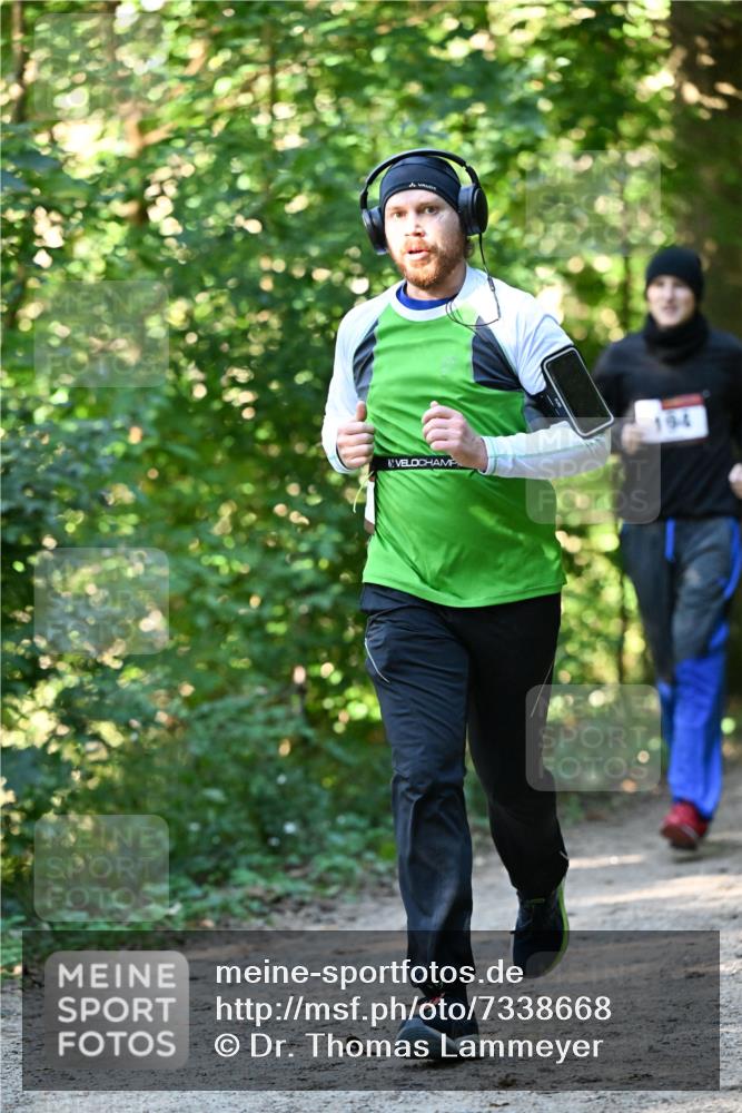 06.10.2024 - Bramfelder Halbmarathon 2024 Dr. Thomas Lammeyer http://msf.ph/oto/7338668 06.10.2024 10:28:17 Laufen 194 meine-sportfotos.de