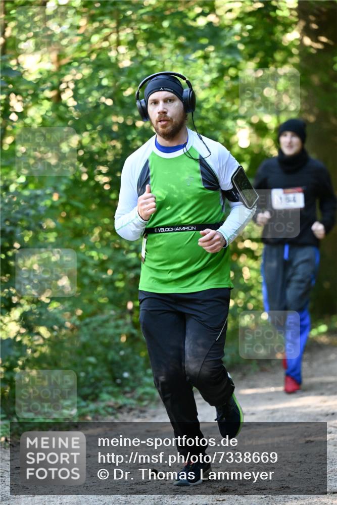 06.10.2024 - Bramfelder Halbmarathon 2024 Dr. Thomas Lammeyer http://msf.ph/oto/7338669 06.10.2024 10:28:17 Laufen 194 meine-sportfotos.de