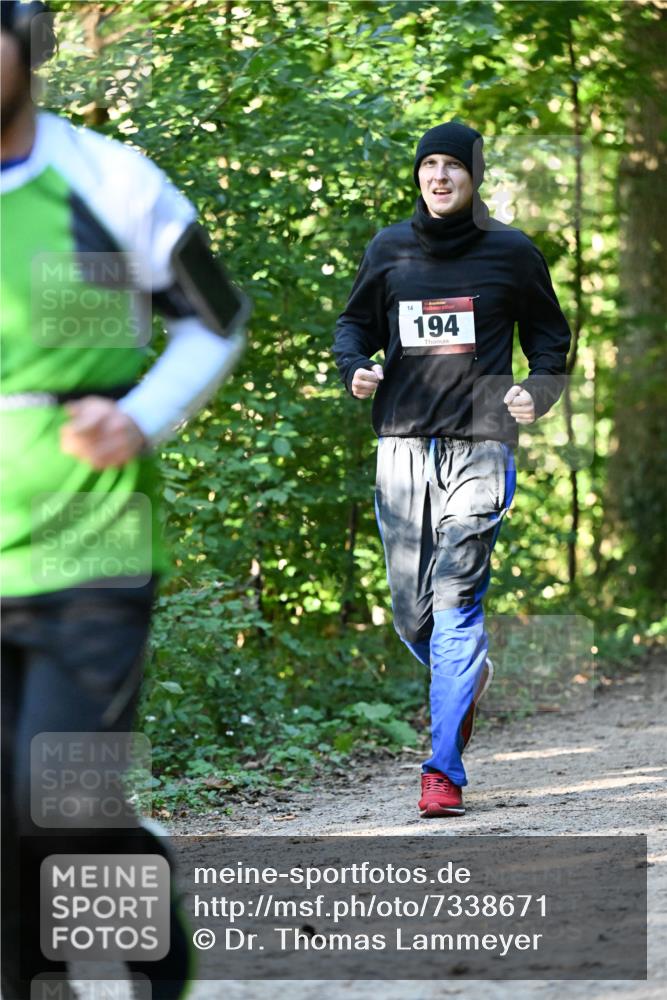 06.10.2024 - Bramfelder Halbmarathon 2024 Dr. Thomas Lammeyer http://msf.ph/oto/7338671 06.10.2024 10:28:18 Laufen 14, 194 meine-sportfotos.de